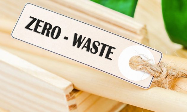 How to Use Indoor Plants and Candles to Create a Cozy Atmosphere