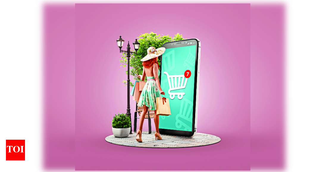 Tech and Fashion Drive Growth in Online Retail